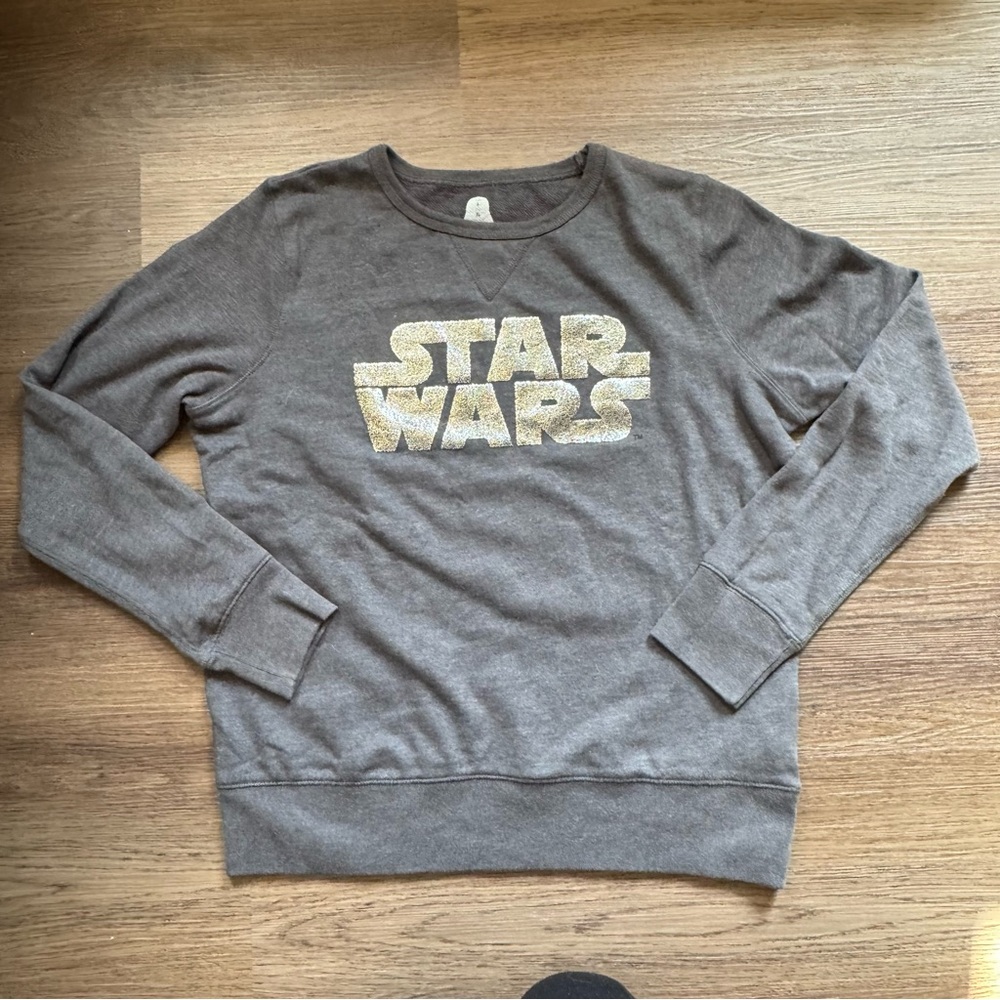 Star Wars Gold Logo Crewneck Sweatshirt (Size L)‎